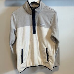 Columbia quarter snap fleece sweater.